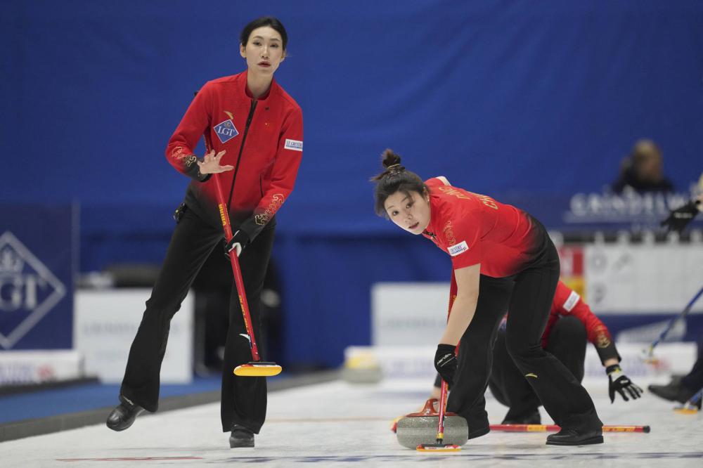 主优化词：塞维利亚客场几百强敌，表现出色